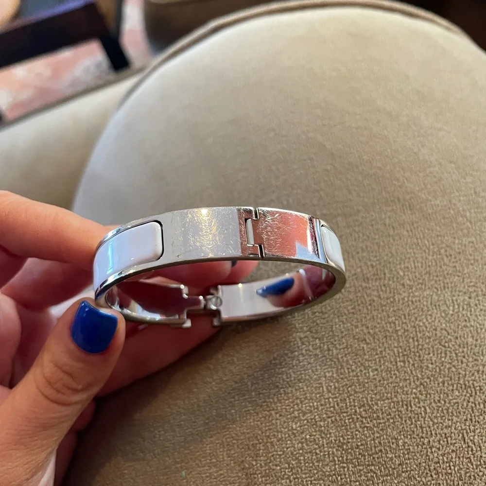 Hermes Clic H Bracelet - Picture 6 of 10